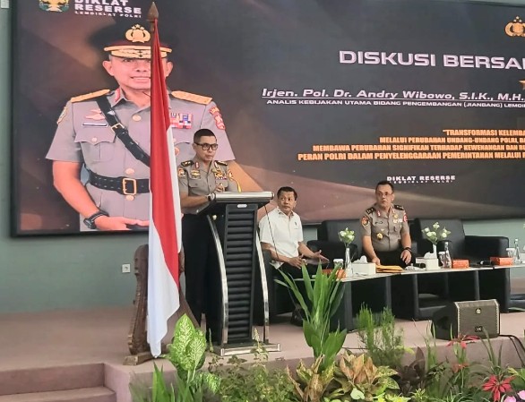 Irjen Pol. Dr. H. Andry Wibowo, S.I.K., M.H., M.Si., dalam kegiatan pembelajaran bagi 300 peserta didik di Pusat Pendidikan dan Pelatihan Reserse Kriminal Polri, Kabupaten Bogor, Rabu (21/10/2026). Foto/ist.
